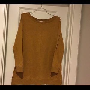 D & Co. Roundneck long sleeve sweater
